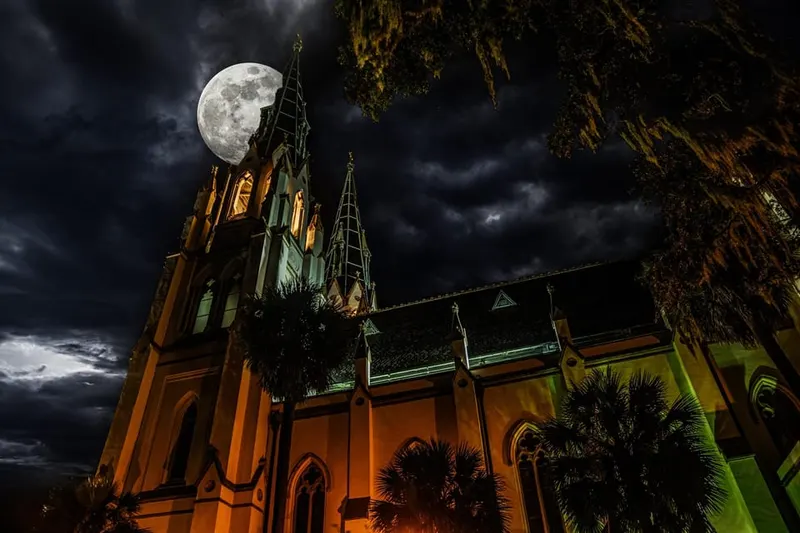 Shadows of Midnight Ultimate Late Night Savannah Ghost Tour