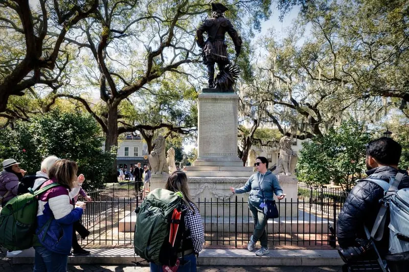 Savannah: Historic District Overview on Foot